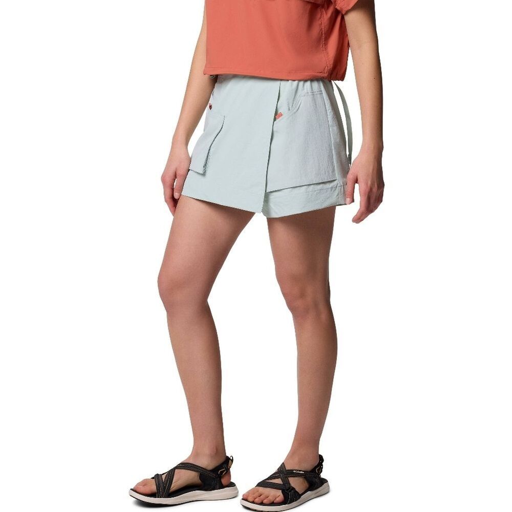 Columbia Women's Mint Green Cove Beach Skorts